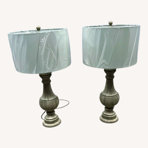 Used Safavieh Savion Table Lamp (Set of 2) for sale on AptDeco