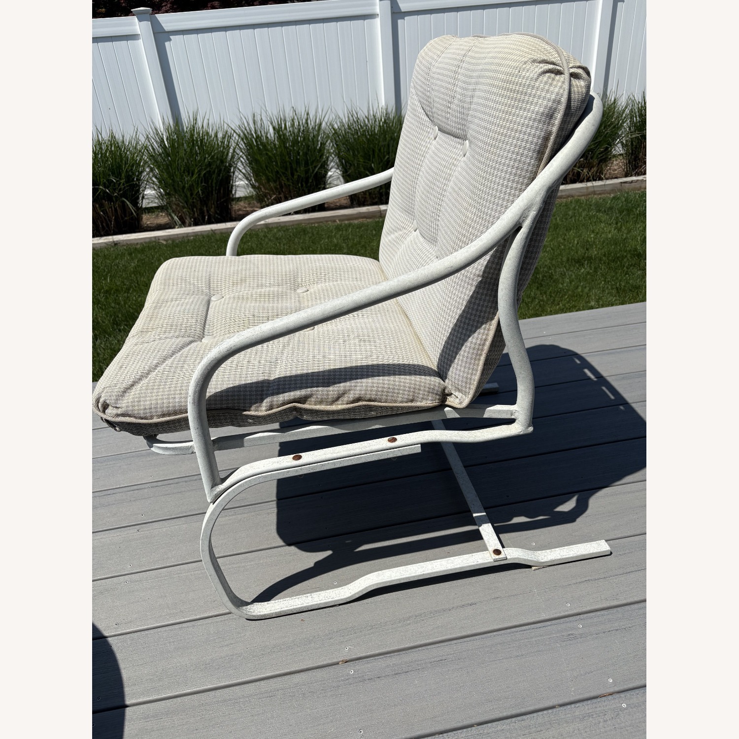Brown Jordan White Metal Patio Furniture - image-5