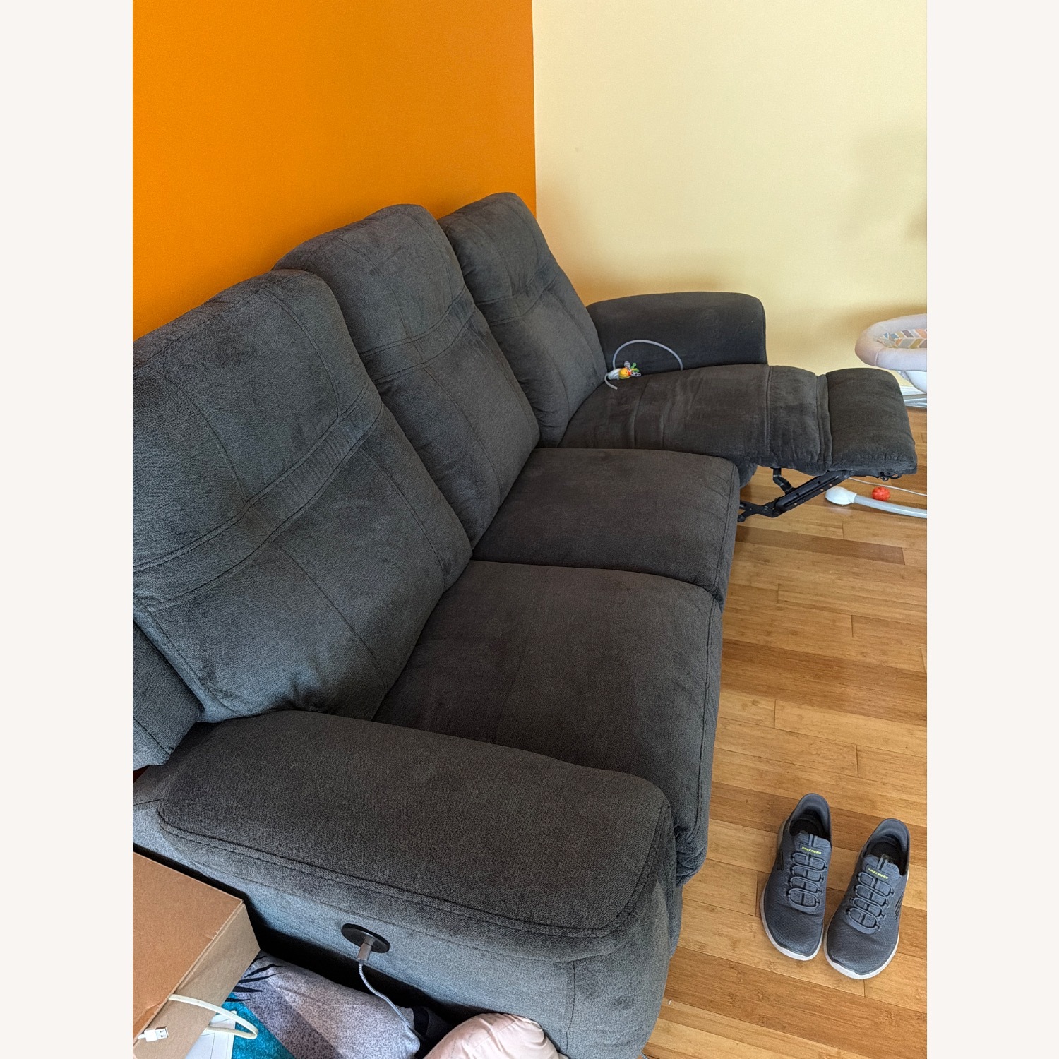 Bob's Discount Furniture Dark Gray 3+ Seater Sofa - image-2