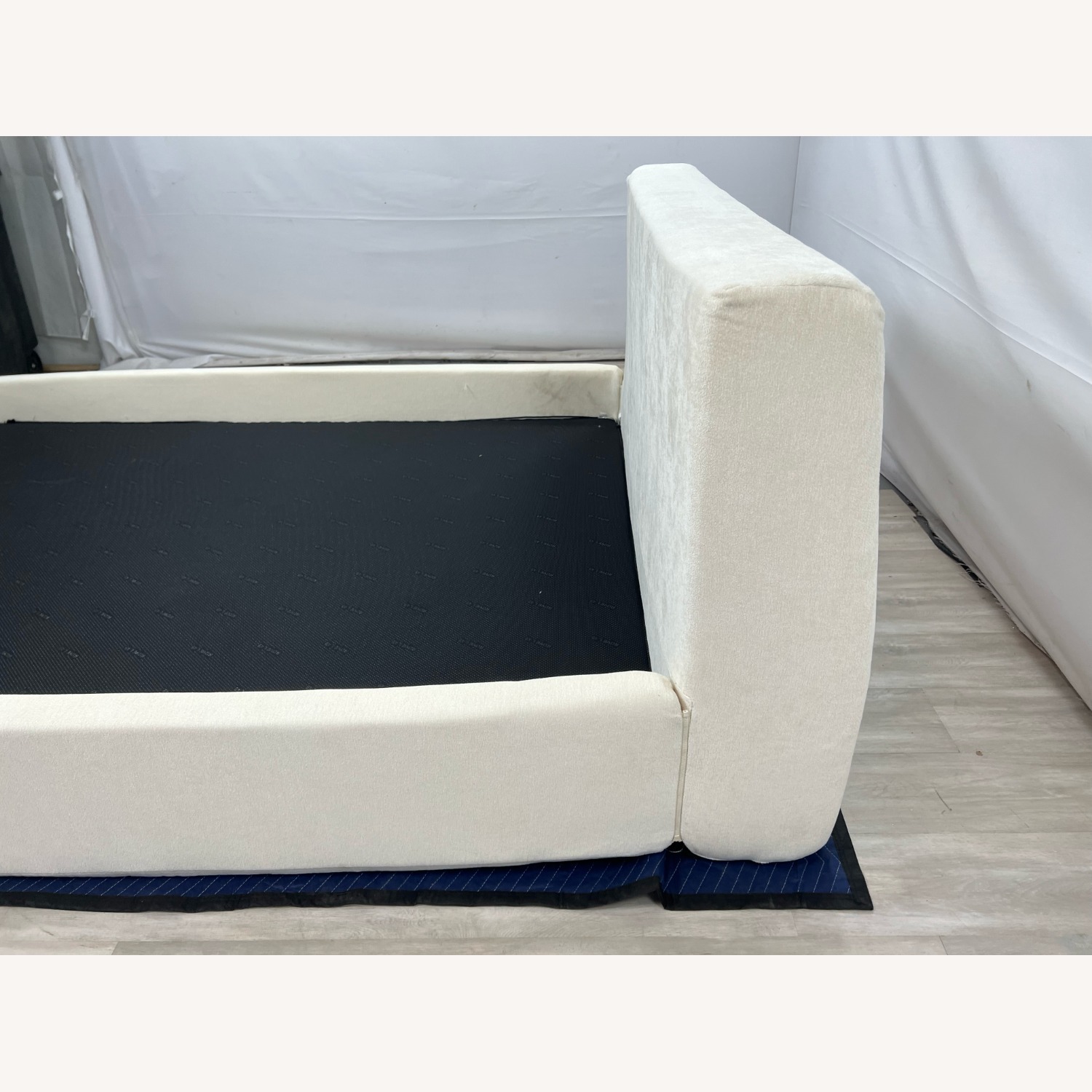 Rove Lab O2 Queen Bed SmartFoam Cloud Frame - image-8