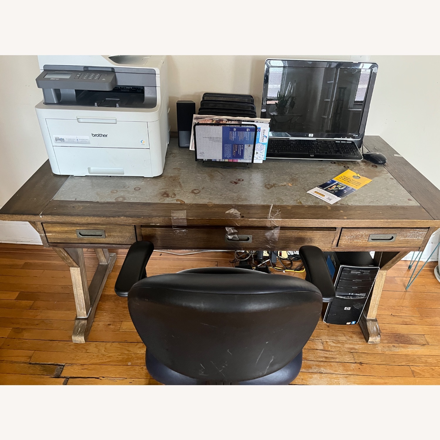 Contemporary Desk & Chair - image-2