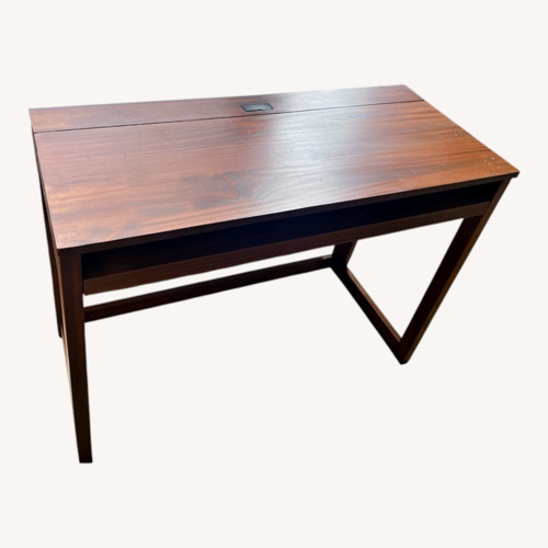 Used Contemporary Dining Table for sale on AptDeco