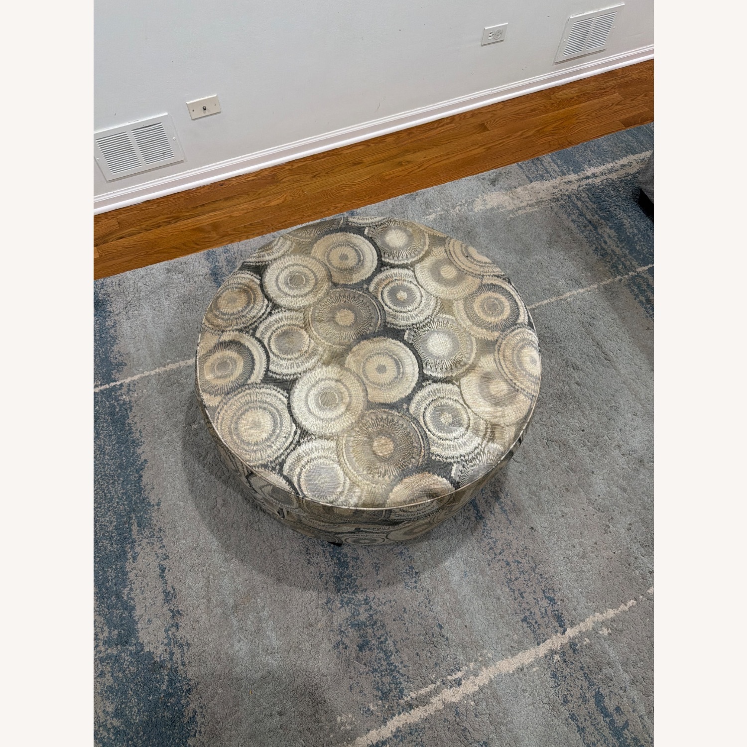 Bob's Discount Furniture Ottoman - image-4