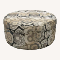 Bob's Discount Furniture Ottoman