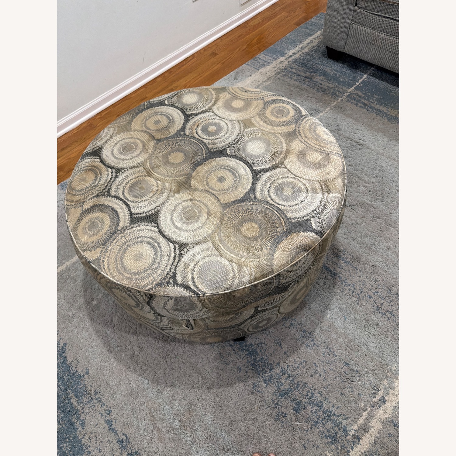 Bob's Discount Furniture Ottoman - image-2