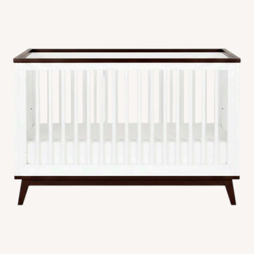 Used Babyletto Scoot White Wood Crib for sale on AptDeco