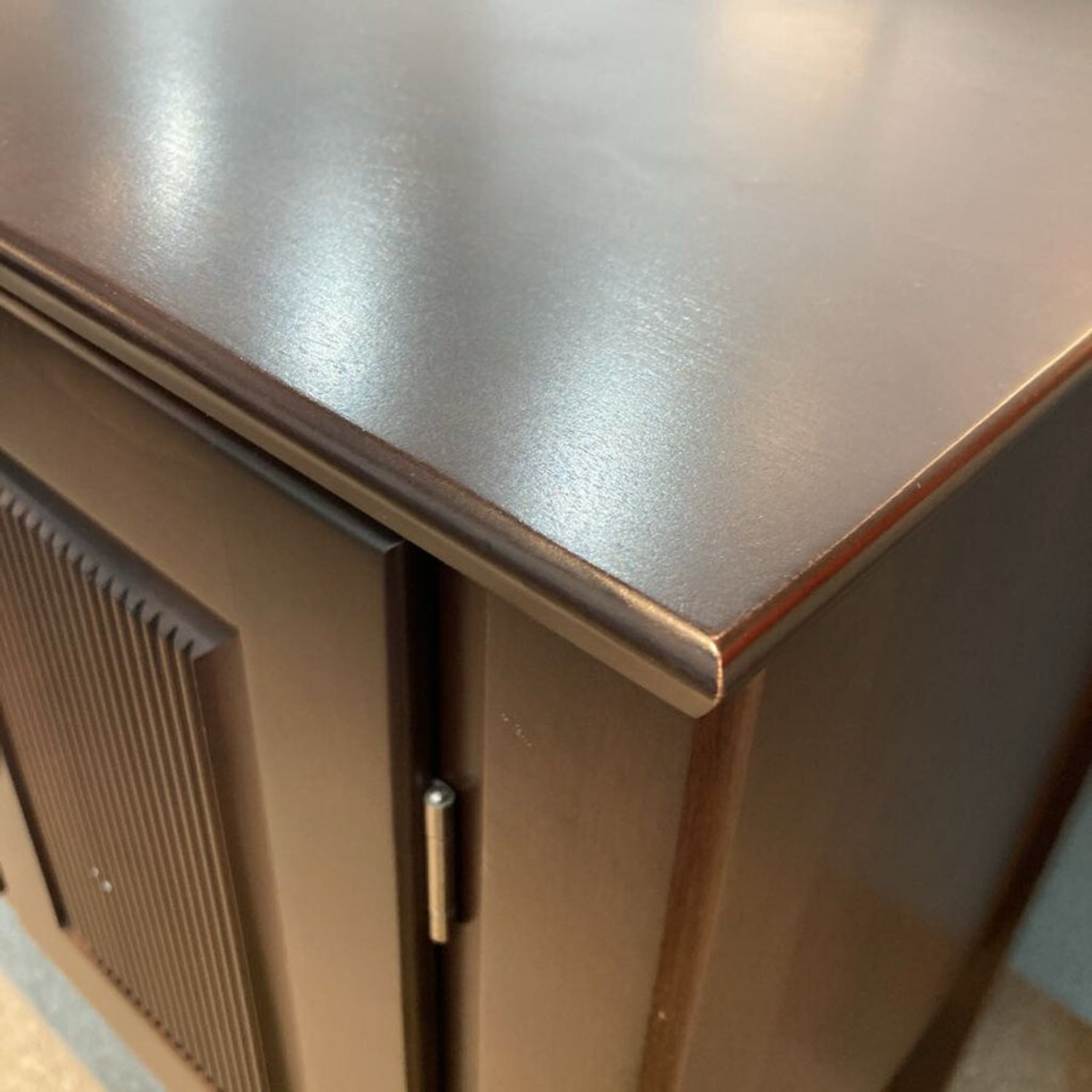 Walter E. Smithe Transitional 3-Drawer Sideboard - image-13
