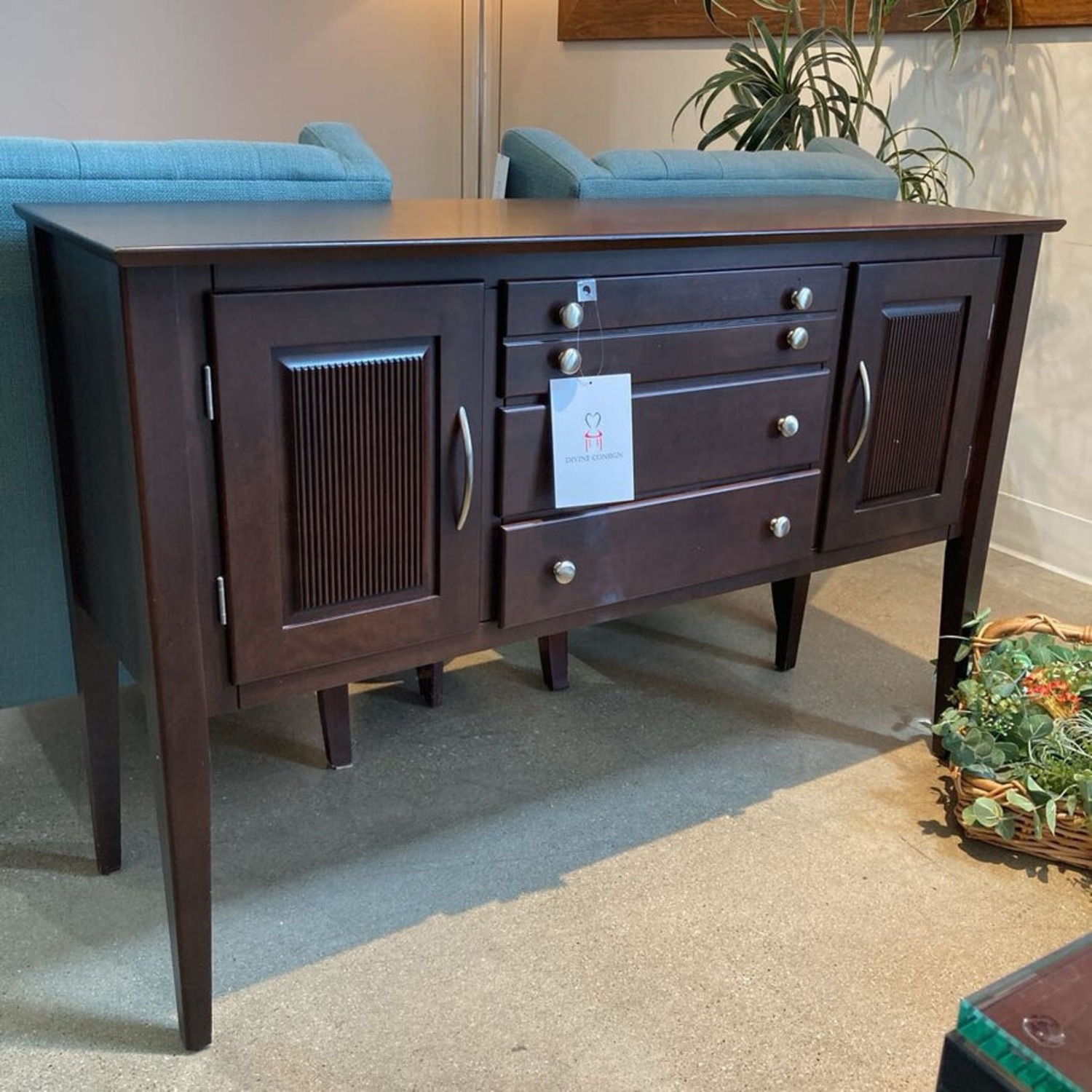 Walter E. Smithe Transitional 3-Drawer Sideboard - image-3