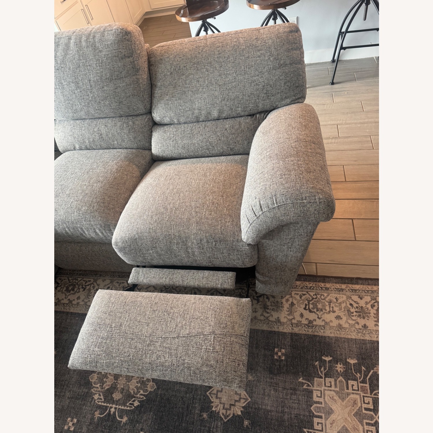 La-Z-Boy Reese Light Gray 2 Piece Sectional - image-4