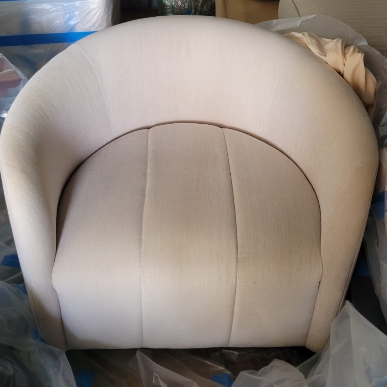 Luxury Deep Seated Lounge Chair - image-4