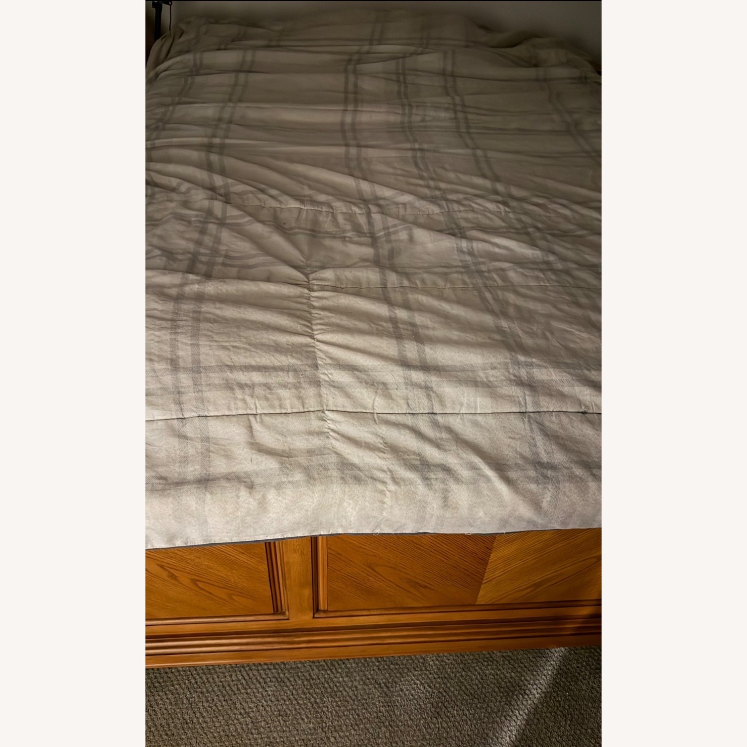 Englander Queen Bed With Frame  - image-2