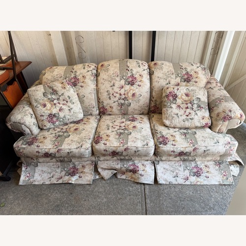 Used Vintage/Antique Finds Fabric 3+ Seater Sofa for sale on AptDeco