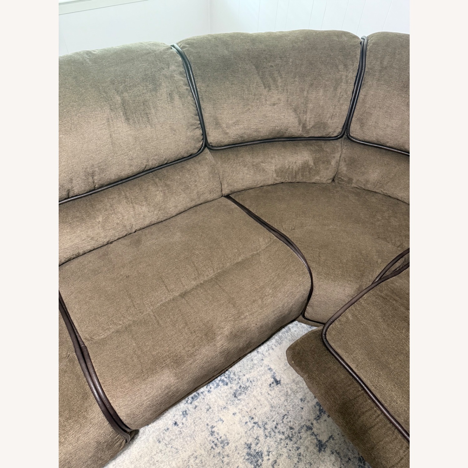 5 Piece Power Reclining Sectional - image-7