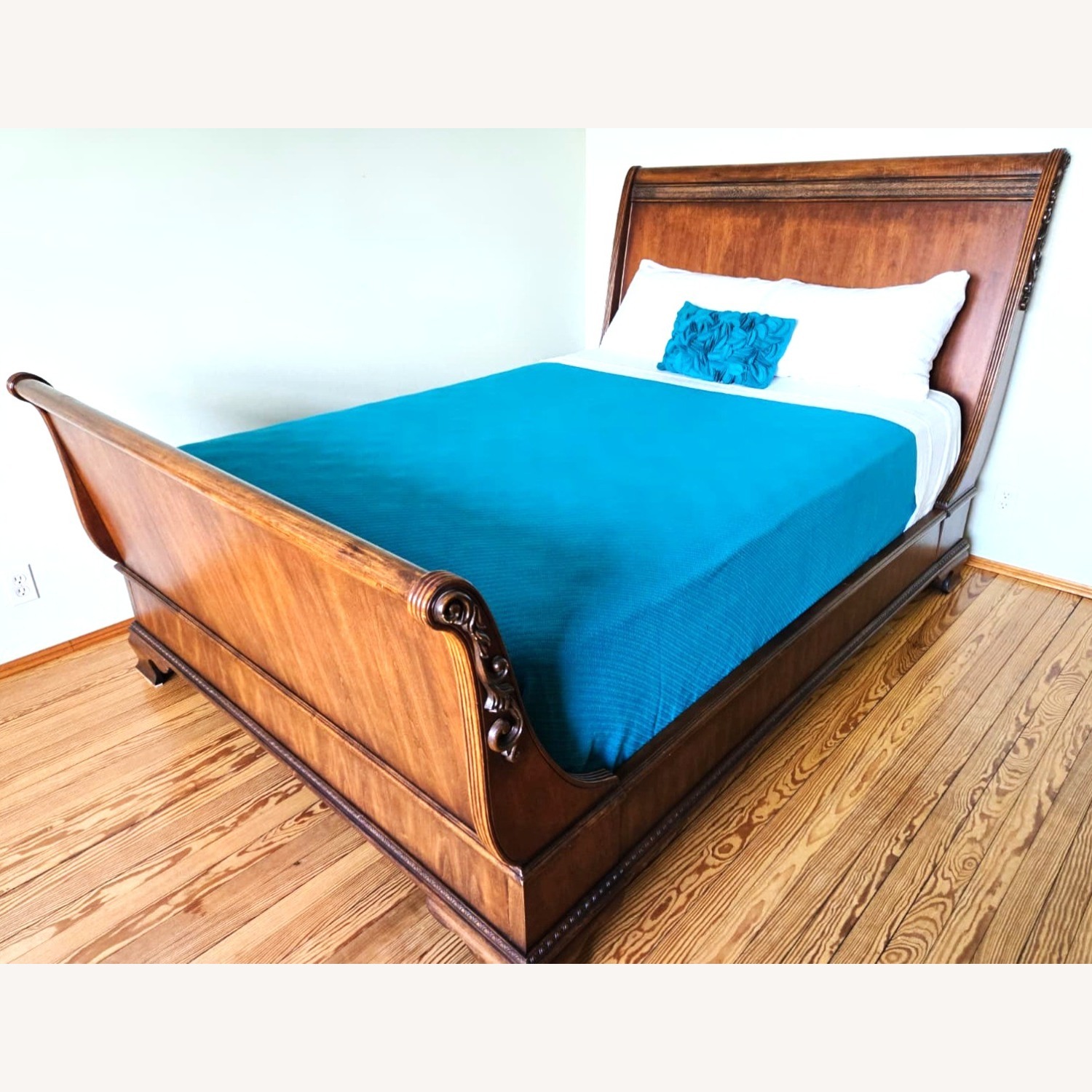 American Drew Queen Bed - image-1