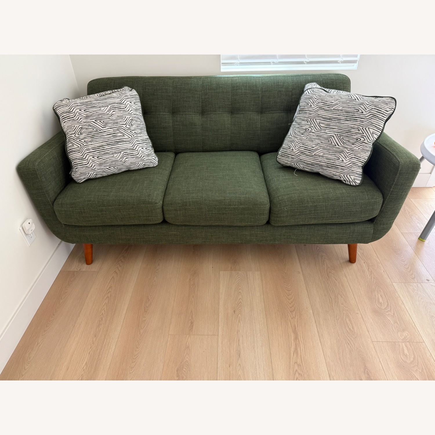 Bob's Discount Furniture Bettie 72’ Mid-Century Green 3+ Seater Sofa - image-2