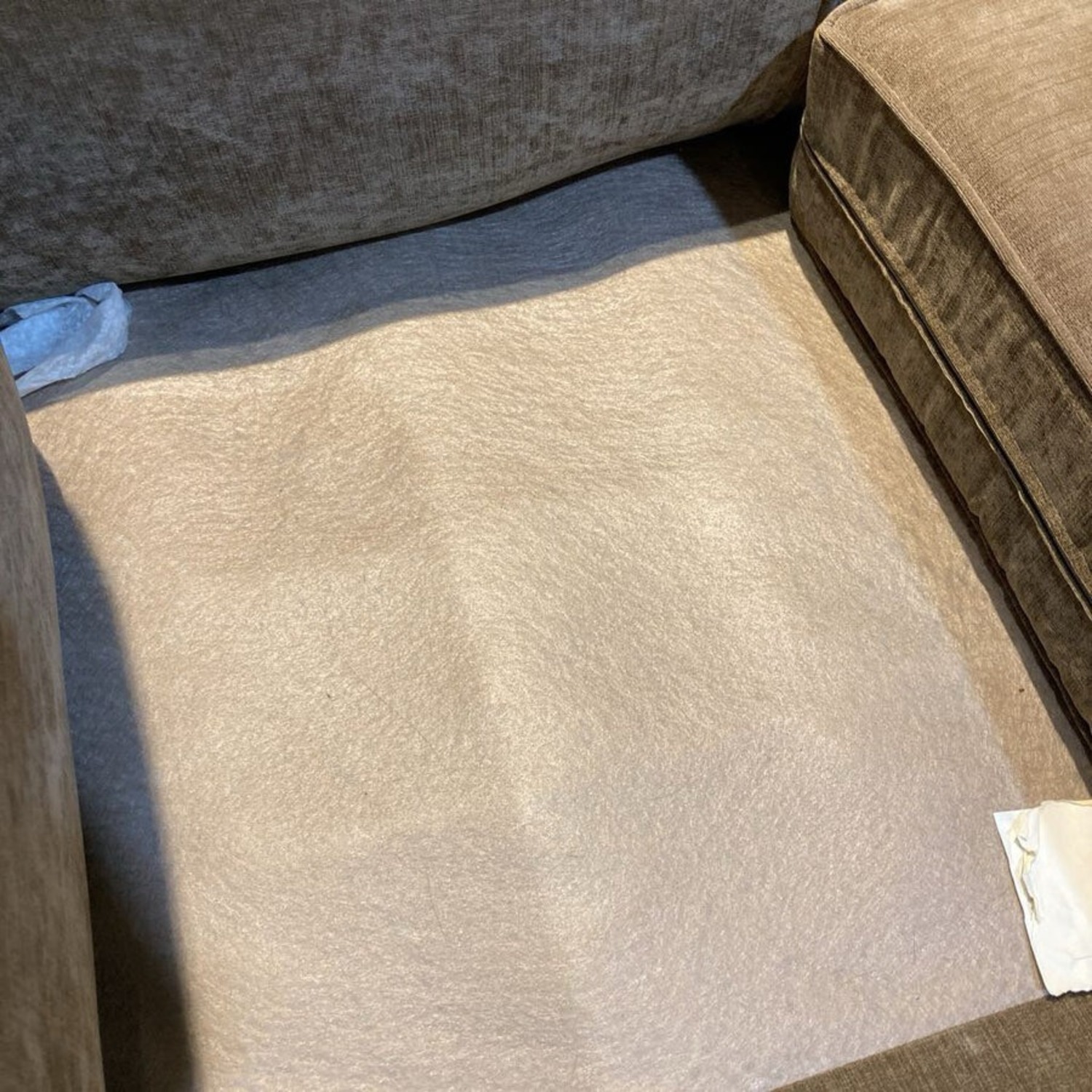 Klaussner Upholstered Velvet 2-Seat Loveseat - image-6