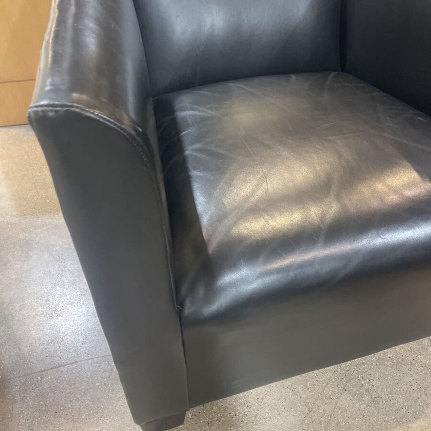 Fine Top Grain Leather w Wood Head Rest Chair - image-4