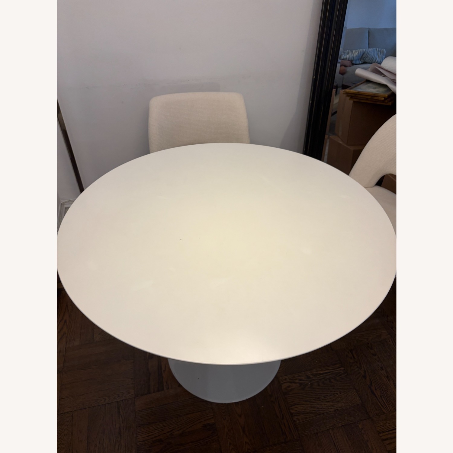 Rove Concepts 40" White Lacquer Tulip Table - image-3