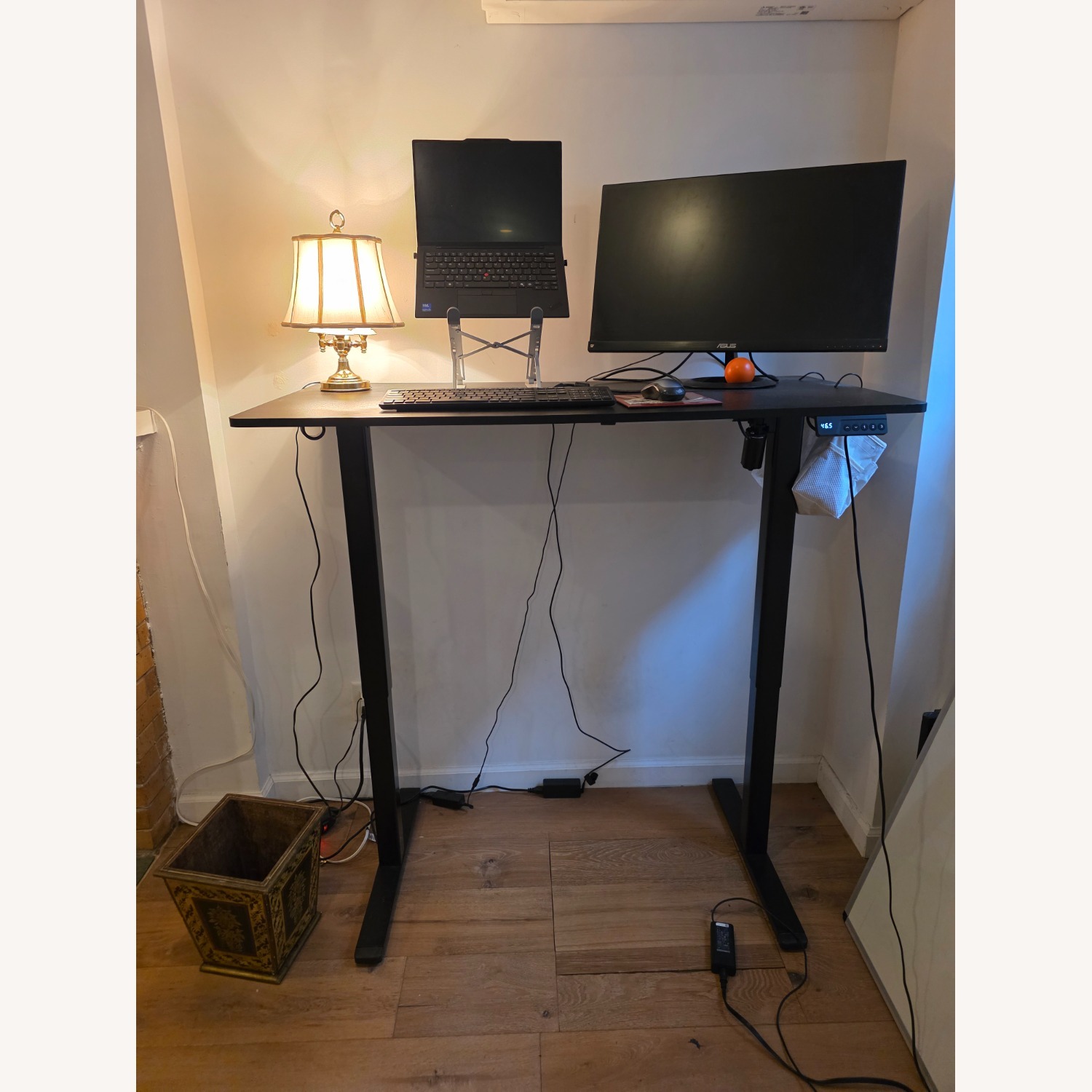 Claiks Electric Standing Desk - image-1