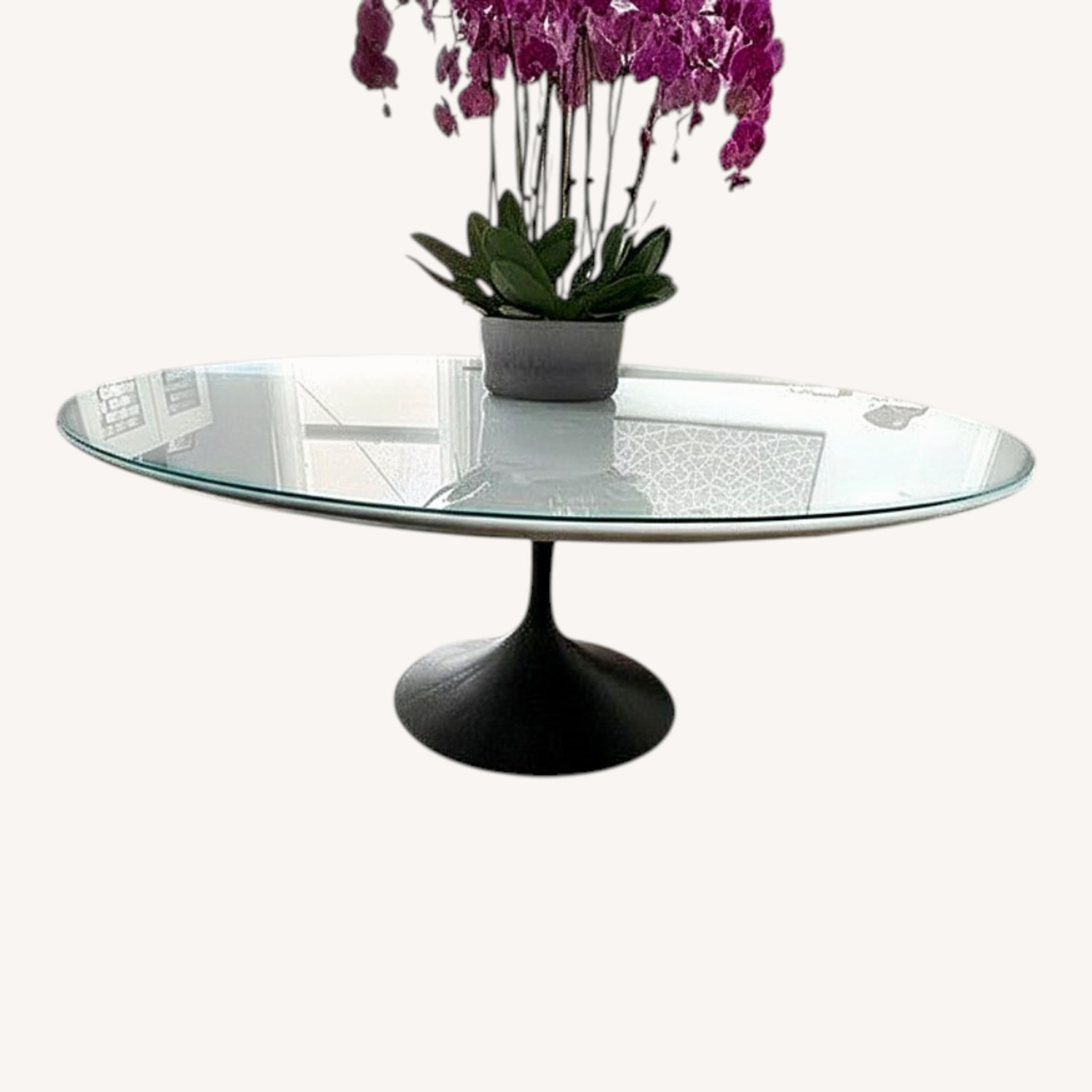RH round tulip marble Dining Table - image-5