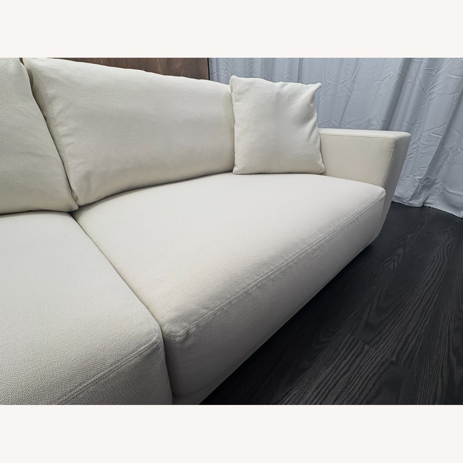 Restoration Hardware Bella 2-Cushion Sofa – 9' Classic Depth | Italy - image-9