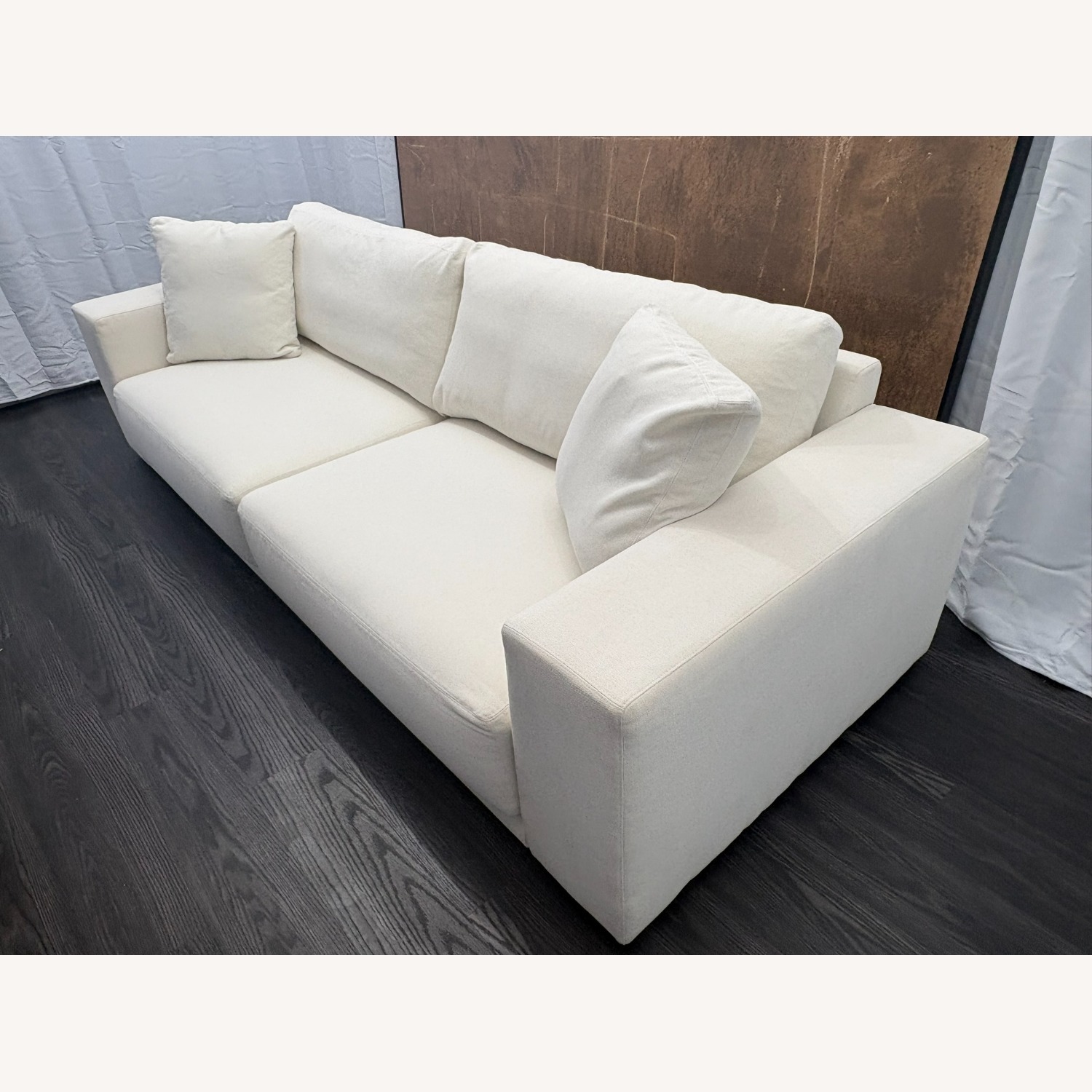 Restoration Hardware Bella 2-Cushion Sofa – 9' Classic Depth | Italy - image-3