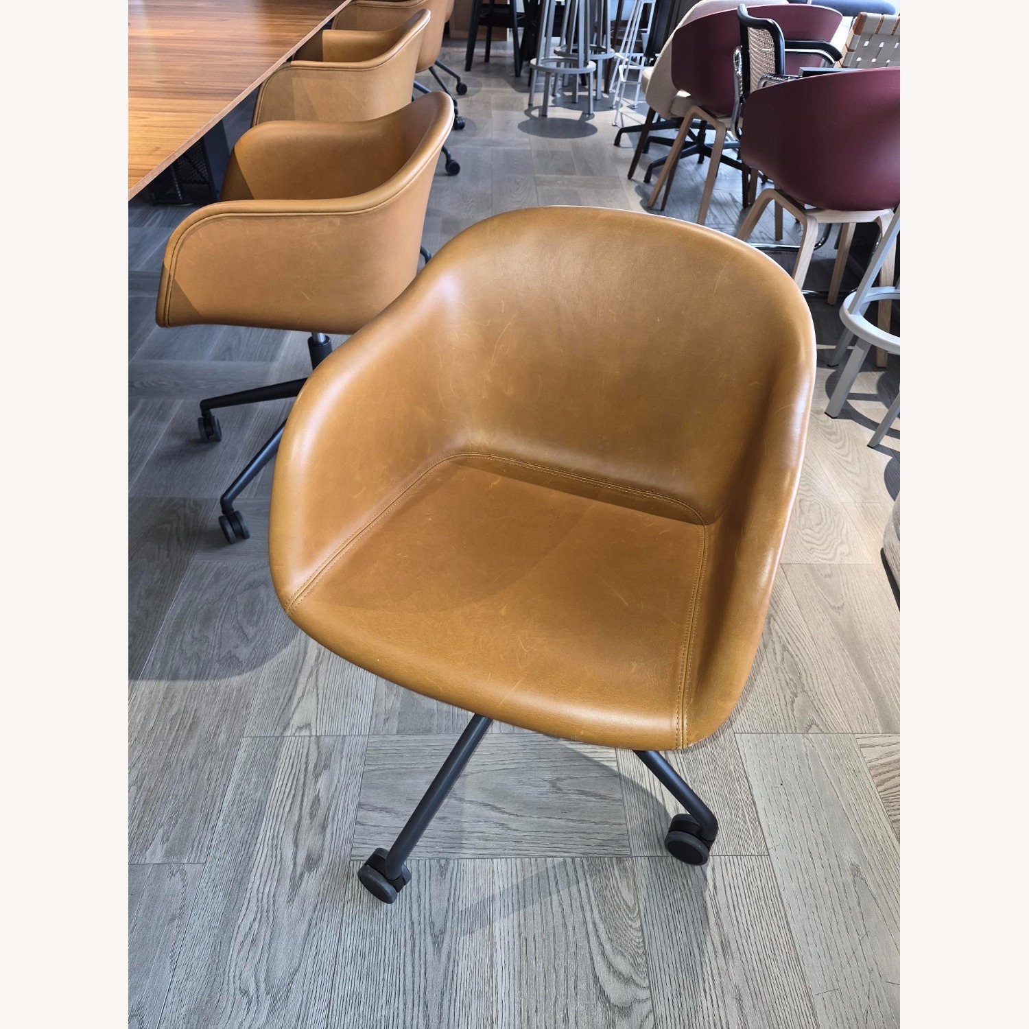 Knoll Swivel Chair in Cognac Leather - image-5