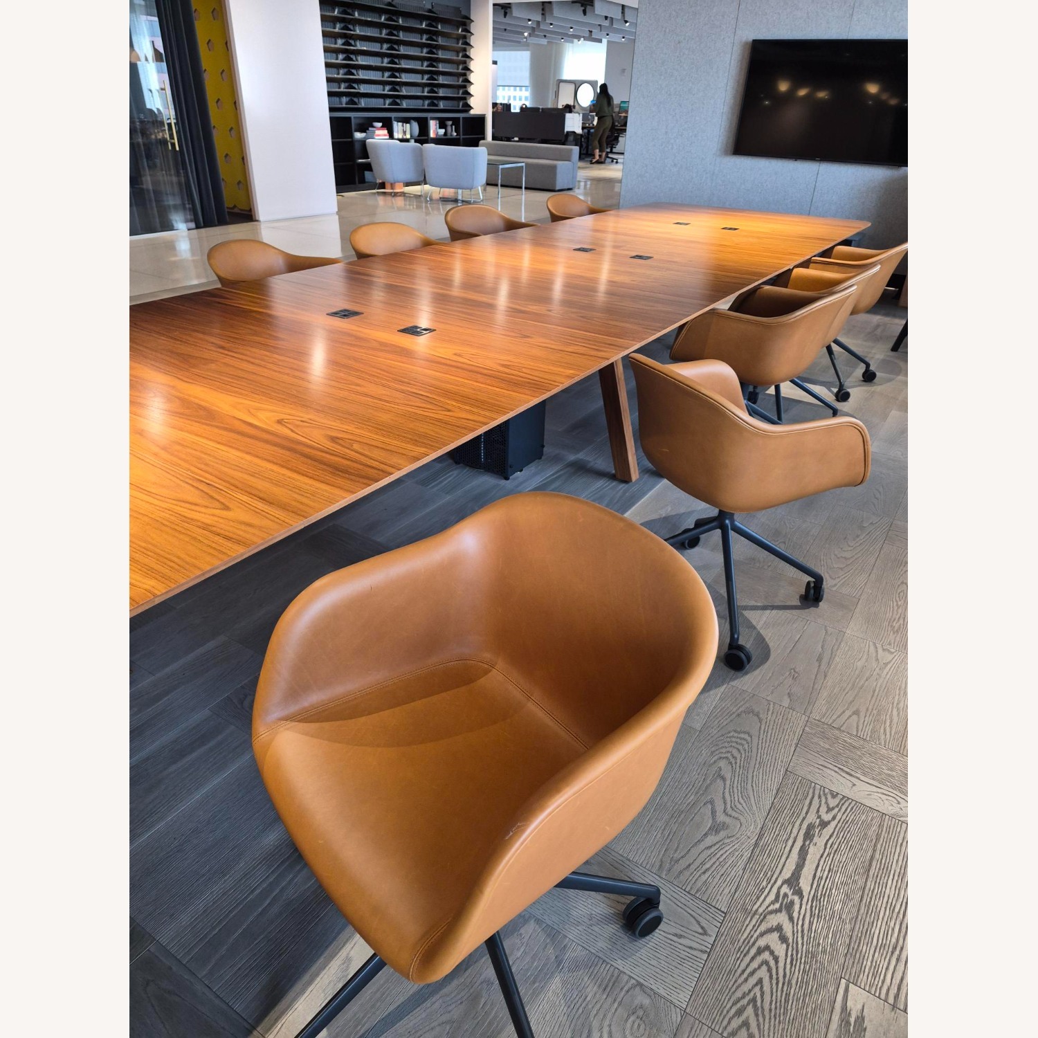 Knoll Swivel Chair in Cognac Leather - image-11