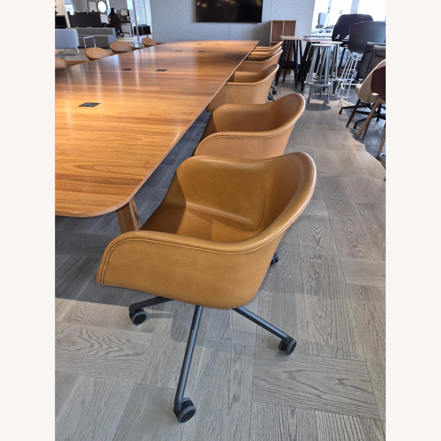 Knoll Swivel Chair in Cognac Leather - image-1