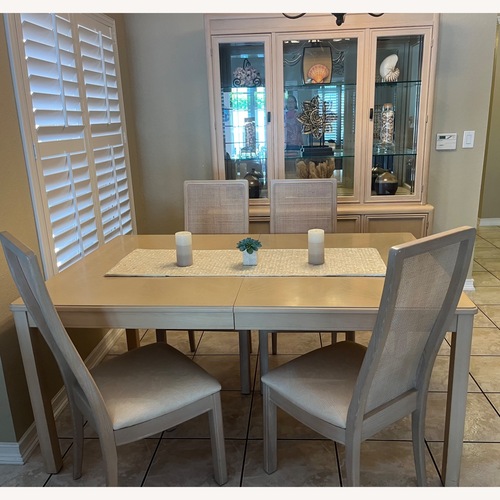 Used Thomasville Furniture Industries Dining Sets for sale on AptDeco