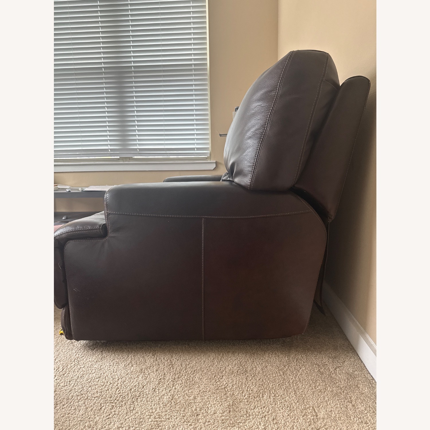 Star Furniture Brown Leather Electric Recliner - image-3