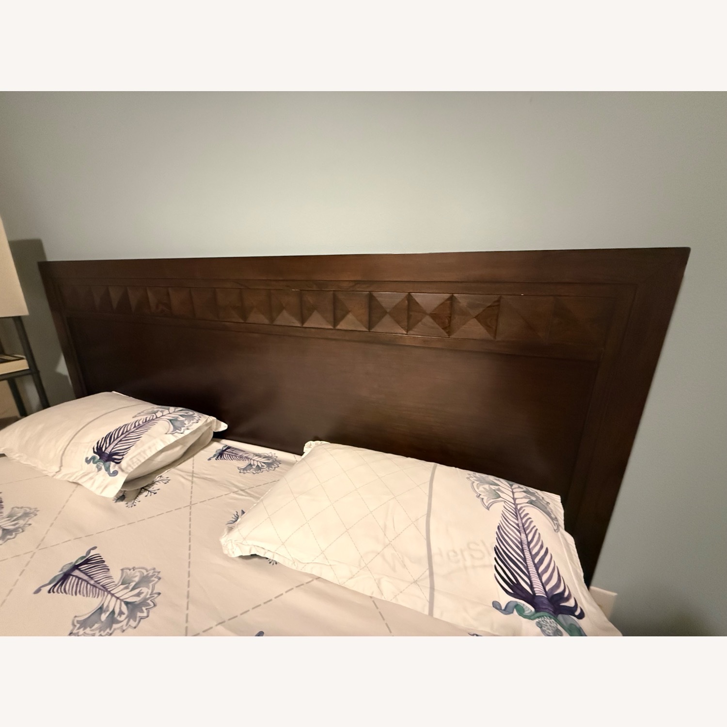 Star Furniture Dark Brown Wood King Bed - image-2