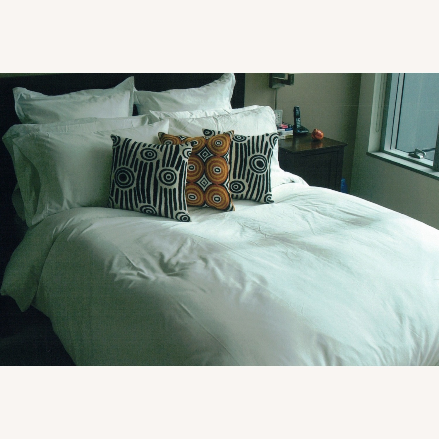 Bernhardt Arbor Hill Dark Brown Wood Queen Bed - image-2