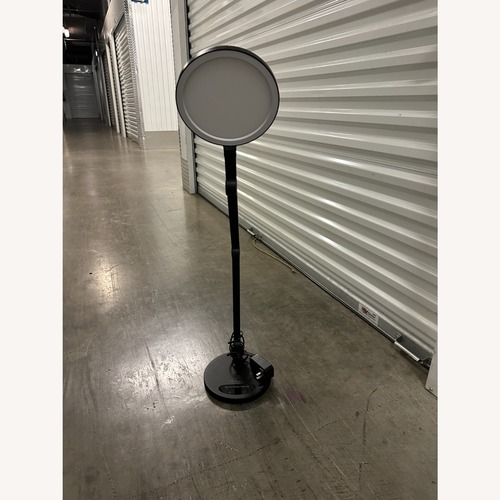Used Edge 2.0 Black Metal Table Lamp for sale on AptDeco