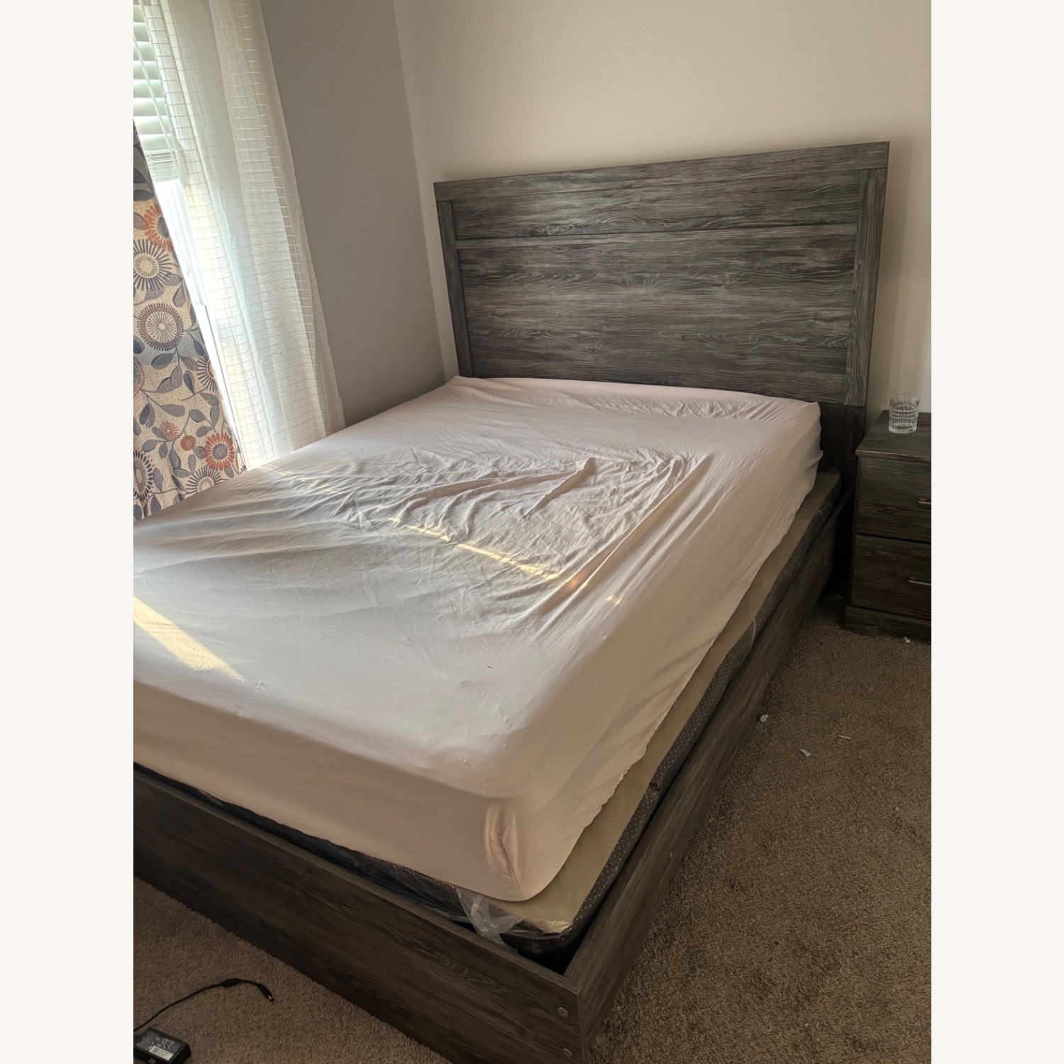 Light Brown Wood Queen Bed - image-3