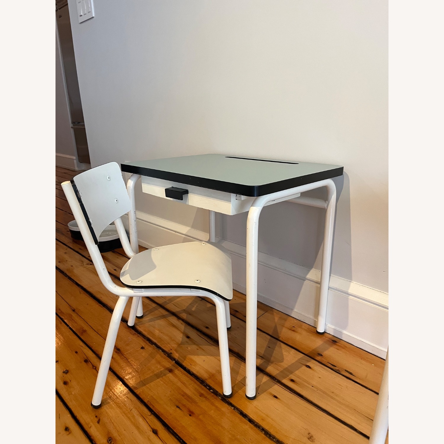 Les Gambettes Children's Desk and Chair - image-2