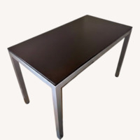 Black Desk
