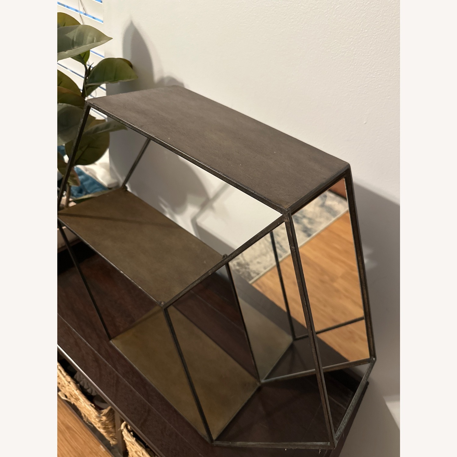 Metal Accent Shelf W Mirror - image-4