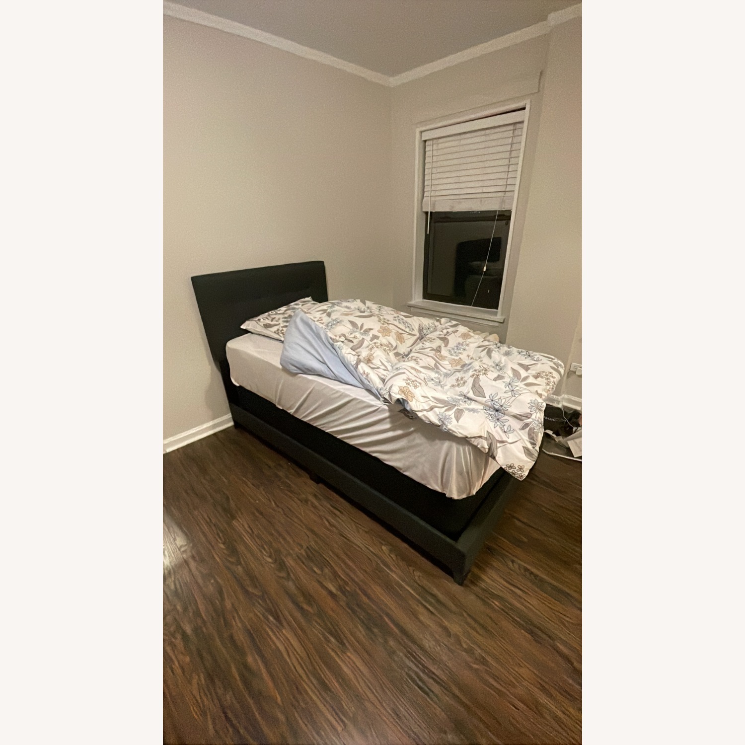 Vintage/Antique Black Full Bed - image-3