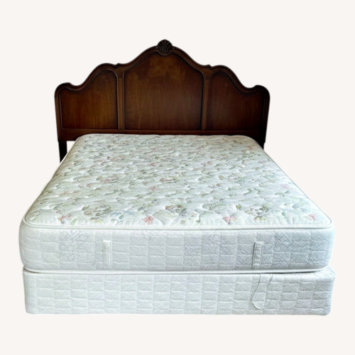 Used Contemporary Queen Bed for sale on AptDeco