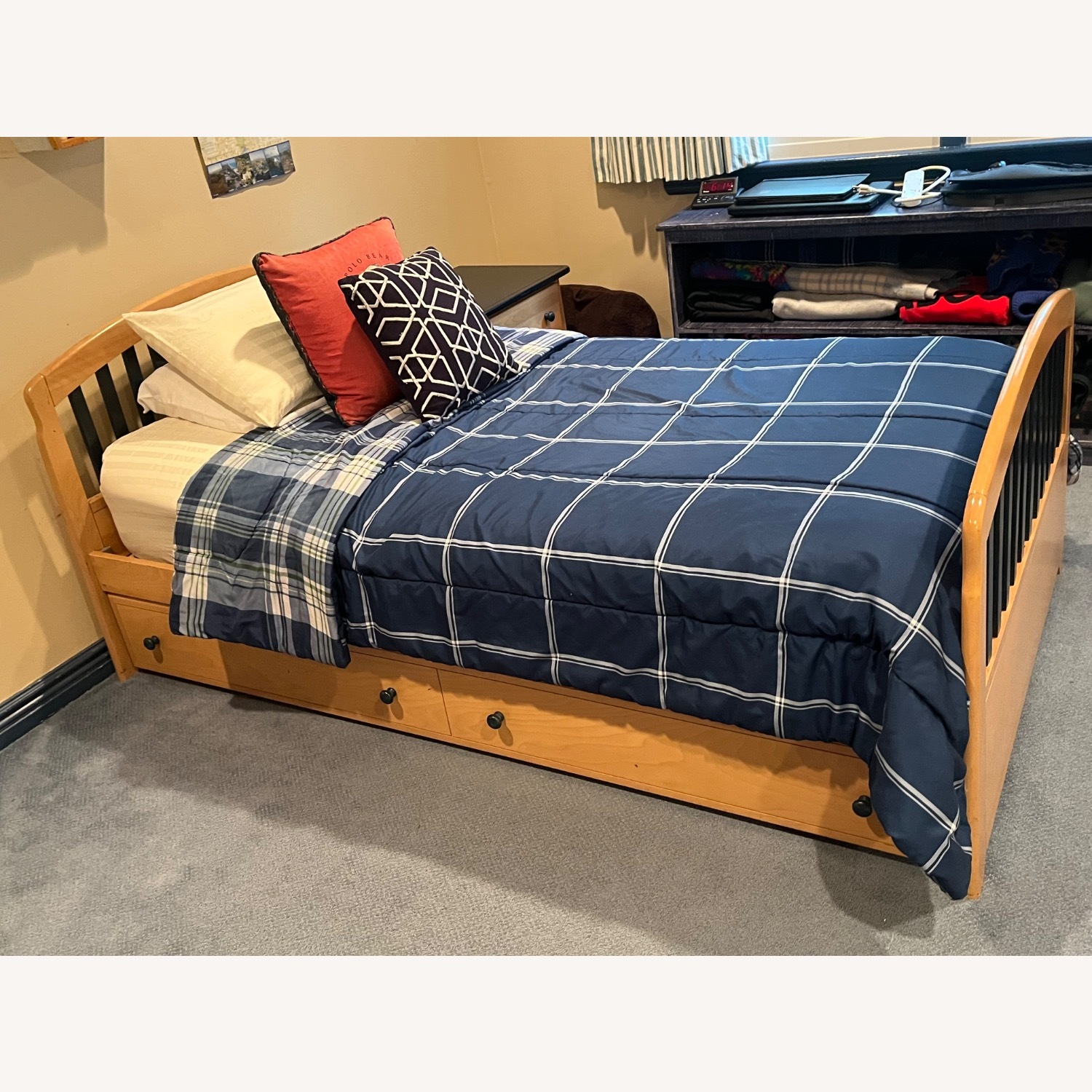 Contemporary Wood Twin Bed with Trundle - image-4