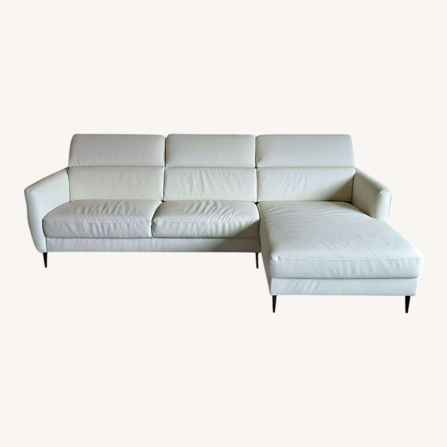 Modani Luca Right Facing Sectional Light White - image-0