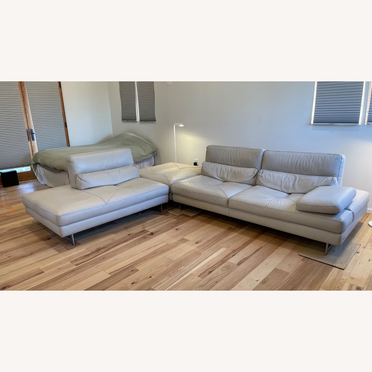 Roche Bobois Light Gray 3+ Piece Sectional - image-1
