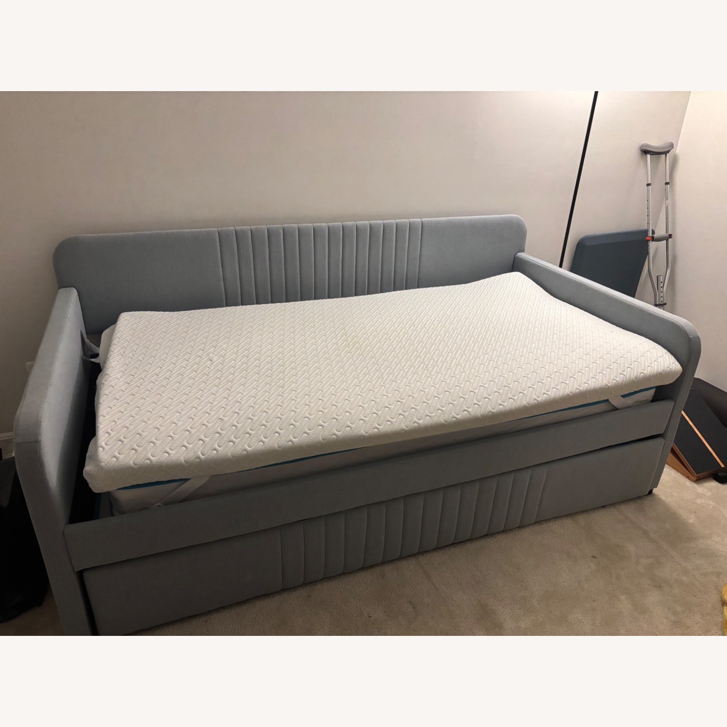 Light Blue Daybed W Trundle - image-3
