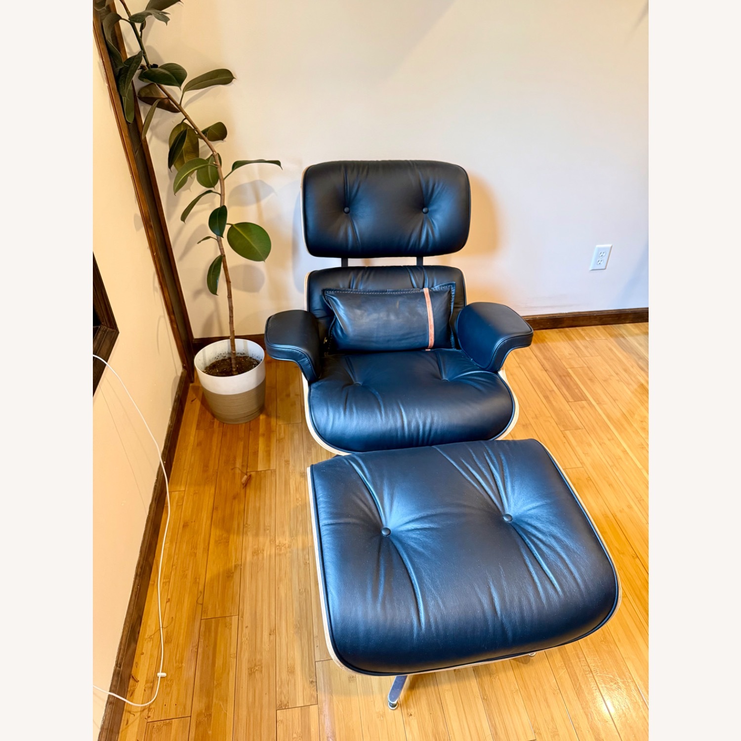 Eames Office Black Leather Ottoman Replica - image-6