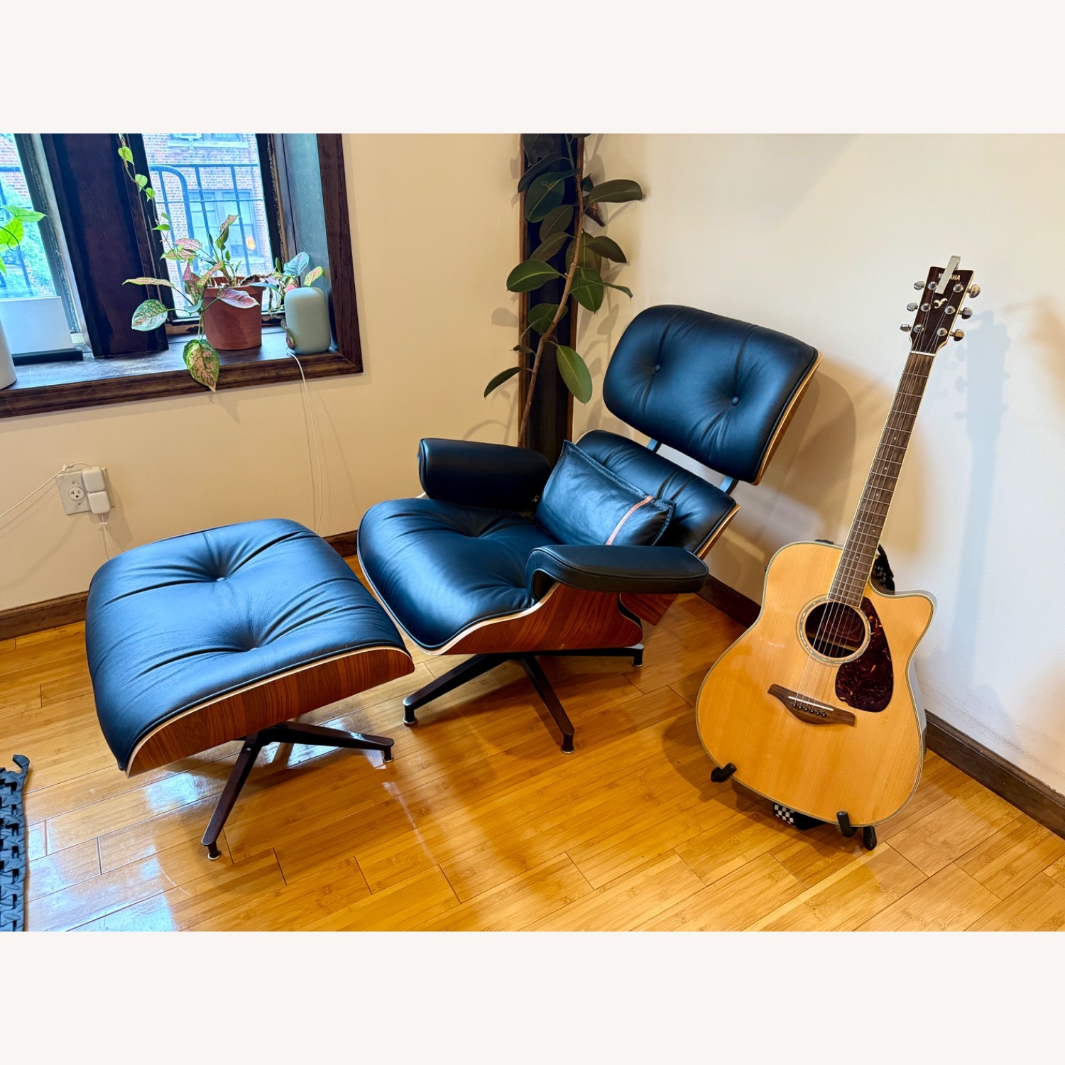 Eames Office Black Leather Ottoman Replica - image-2