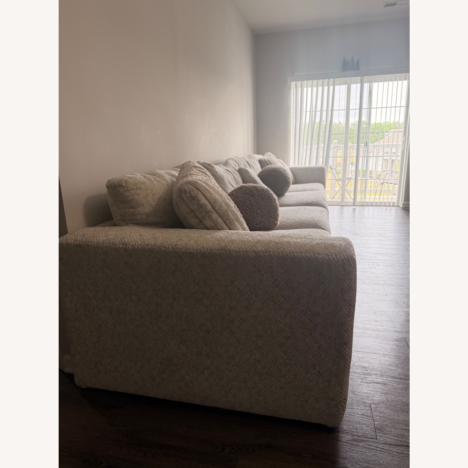 Bob's Discount Furniture 3+ Seater Sofa - image-2