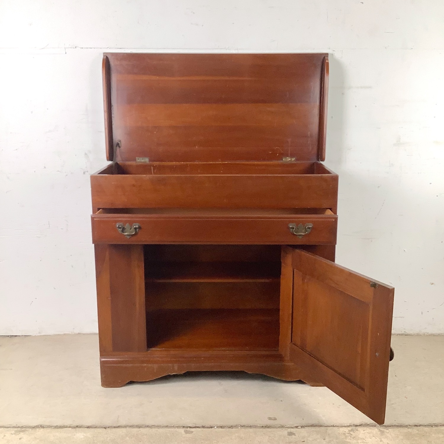 Vintage American Cherry End Server - image-7