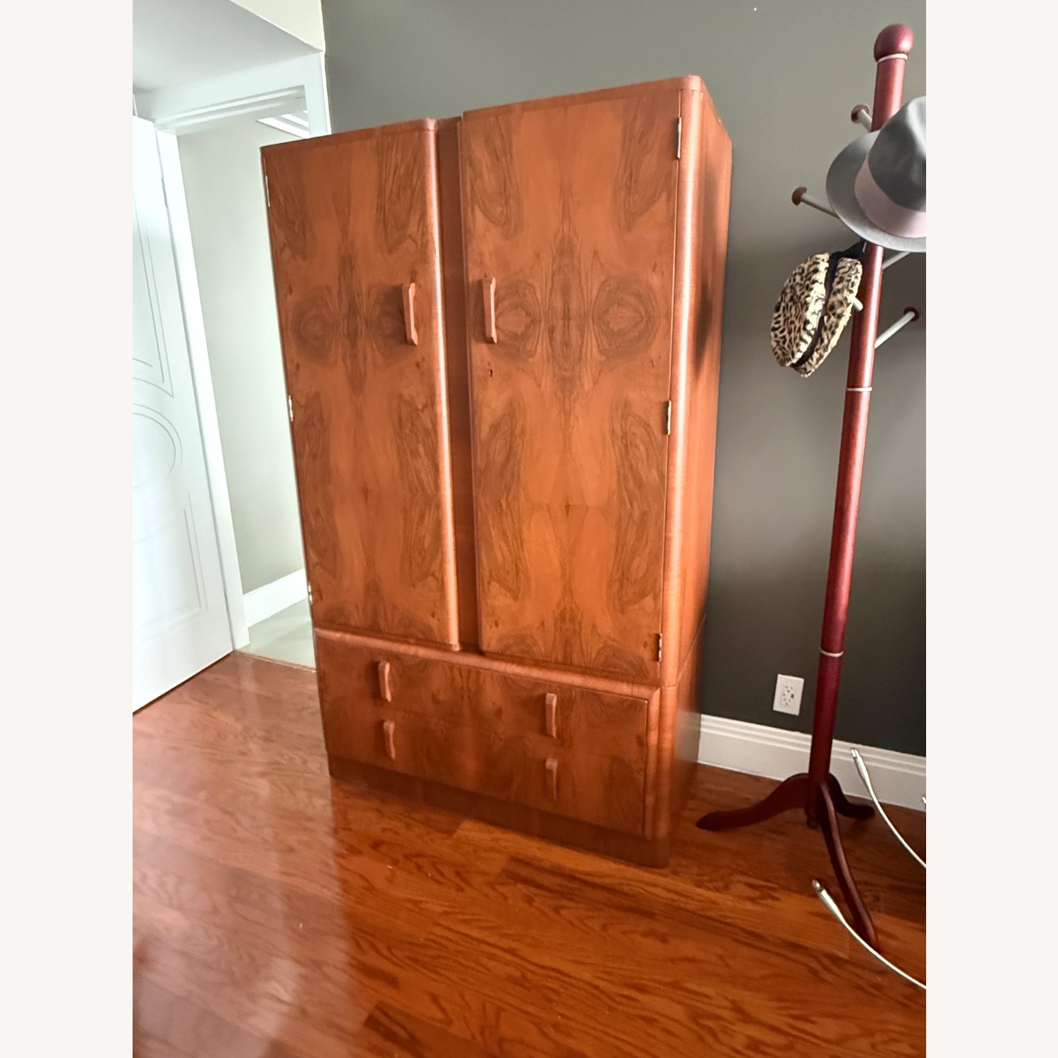 1920s/1930s Vintage/Antique Art Deco Wood Armoire - image-5