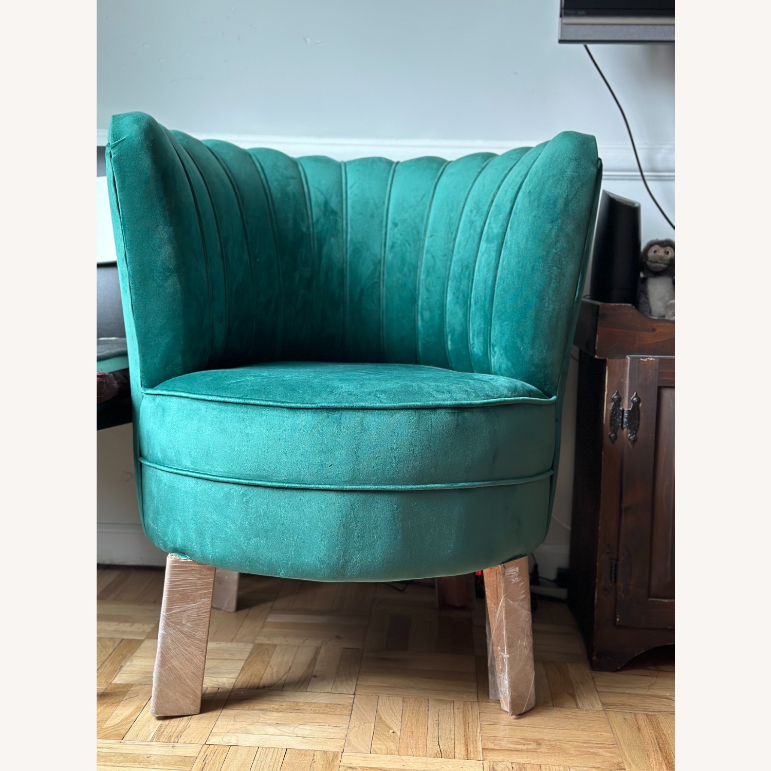 Green Velvet Armchair - image-4